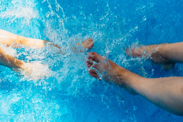 Kinderfysiotherapie zwemmen
